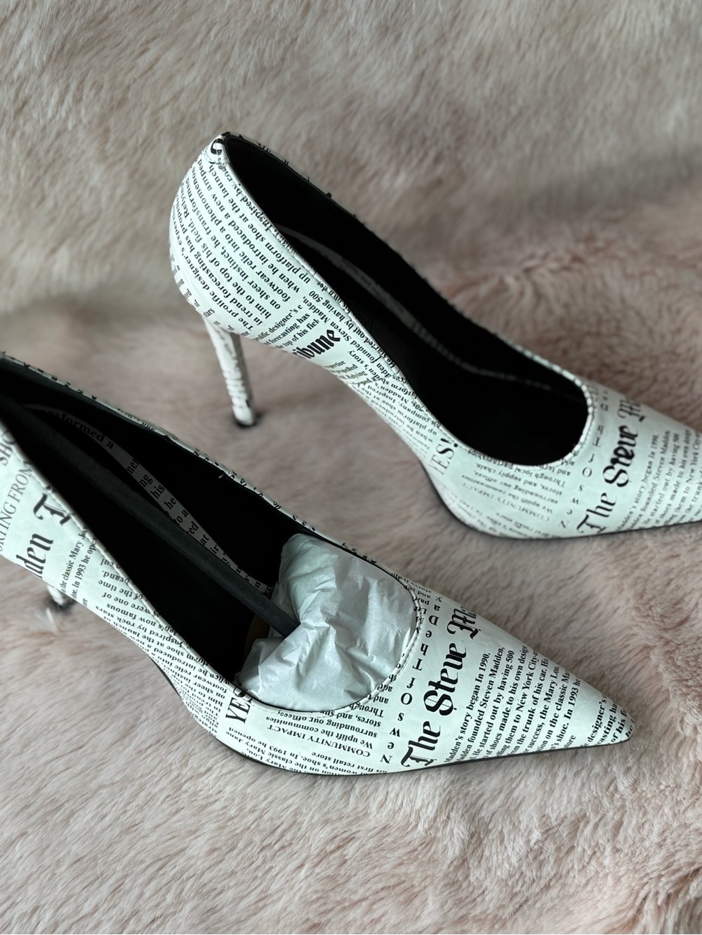 Steve Madden White/Black Newspaper Print Pointed Toe Stilettos